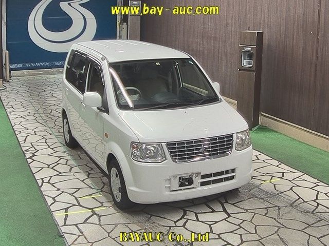 30040 MITSUBISHI EK WAGON H82W 2010 г. (BAYAUC)